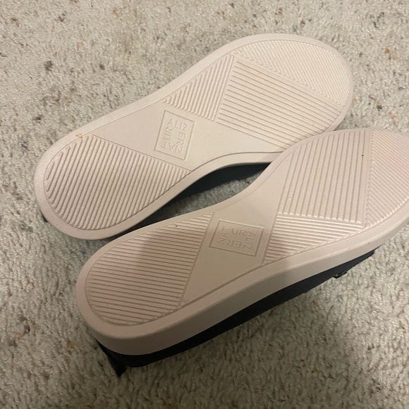 Naturalizer Elegant Black Slip-Ons - Picture 4 of 7